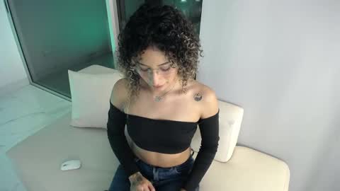 varenka_ivanova22 online show from 04-20-26, 05:21