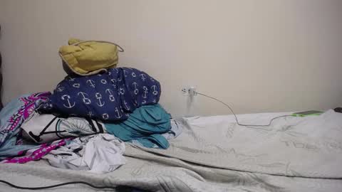 Snapshot of varmico chatting on 11-17-25, 03:01 Harold online show from 11-17-25, 03:01