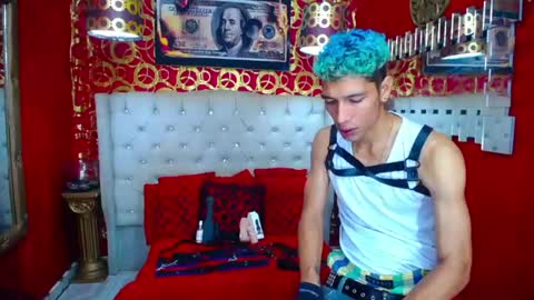Esteban online show from 07-04-26, 08:04