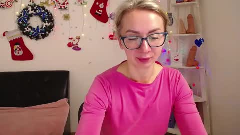 Snapshot of vasilisasii chatting on 12-30-24, 06:31 Vasilisa online show from 12-30-24, 06:31