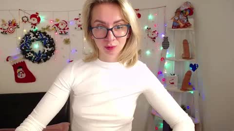 Snapshot of vasilisasii chatting on 12-30-24, 03:46 Vasilisa online show from 12-30-24, 03:46