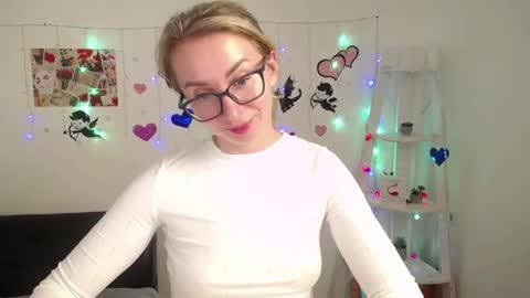 Snapshot of vasilisasii chatting on 01-18-25, 12:36 Vasilisa online show from 01-18-25, 12:36