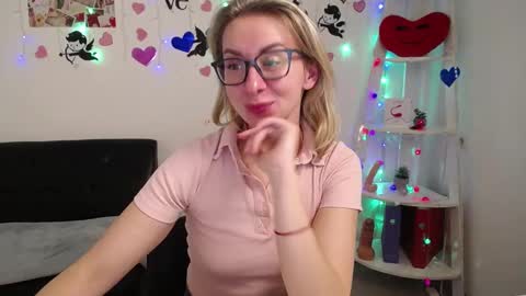 Snapshot of vasilisasii chatting on 02-05-25, 12:27 Vasilisa online show from 02-05-25, 12:27