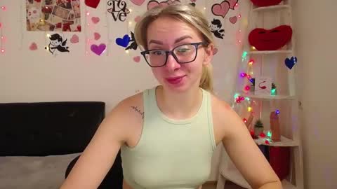 Snapshot of vasilisasii chatting on 02-11-25, 06:19 Vasilisa online show from 02-11-25, 06:19