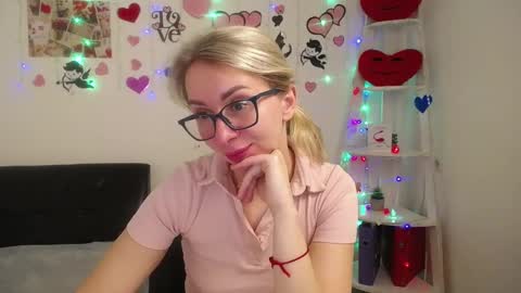 Snapshot of vasilisasii chatting on 02-19-25, 06:22 Vasilisa online show from 02-19-25, 06:22