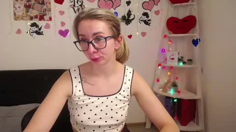 Snapshot of vasilisasii chatting on 02-24-25, 09:10 Vasilisa online show from 02-24-25, 09:10