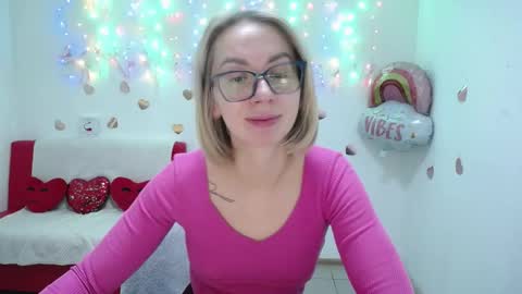Snapshot of vasilisasii chatting on 09-27-25, 05:12 Vasilisa online show from 09-27-25, 05:12