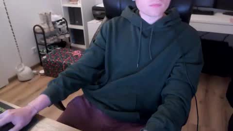 Snapshot of vaslo08 chatting on 12-05-25, 02:25 Vaslo online show from 12-05-25, 02:25