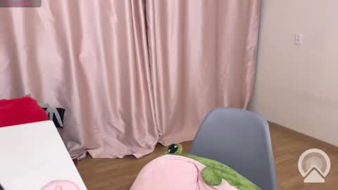 Snapshot of vasya_sylvia chatting on 03-01-25, 12:45 Vasya Sylvia online show from 03-01-25, 12:45