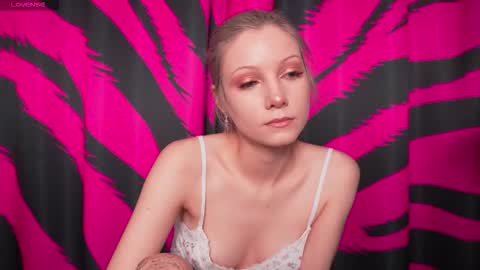 Snapshot of vasya_sylvia chatting on 09-17-25, 06:15 Vasya Sylvia online show from 09-17-25, 06:15