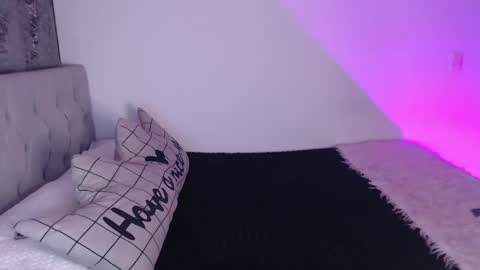 Snapshot of vayolett_bass chatting on 03-06-25, 07:14 Vayolett Bass online show from 03-06-25, 07:14