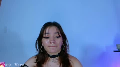 Snapshot of vayolett_dakotta chatting on 02-16-25, 08:55 Vayolett online show from 02-16-25, 08:55