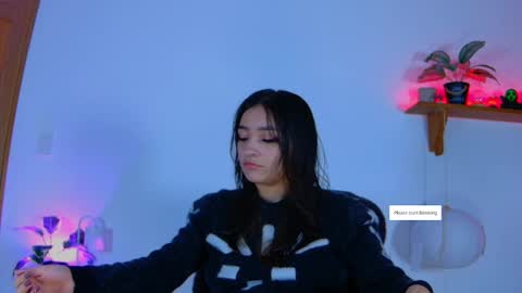 Snapshot of vayolett_dakotta chatting on 10-12-25, 12:53 Vayolett online show from 10-12-25, 12:53