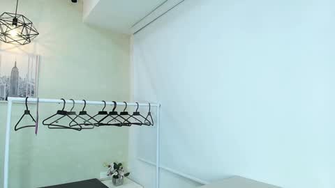 Victoria online show from 09-15-25, 01:11