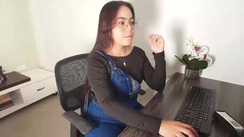 Victoria online show from 10-17-25, 11:13