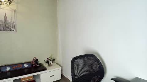 Victoria online show from 10-27-25, 11:03