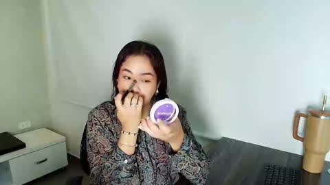 Victoria online show from 11-06-25, 10:49