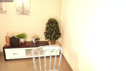 Victoria online show from 11-25-25, 10:48