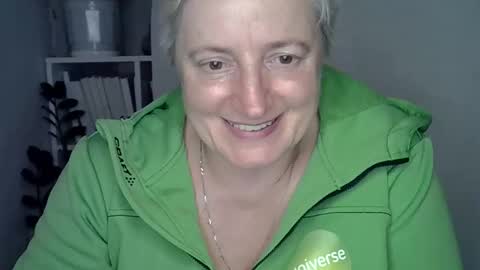 vea_motty online show from 04-18-26, 07:07