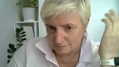 Snapshot of vea_motty chatting on 07-10-26, 01:14 vea_motty online show from 07-10-26, 01:14