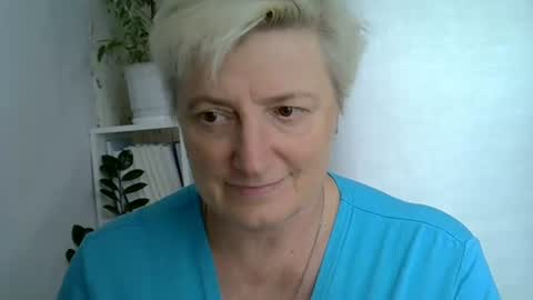 Snapshot of vea_motty chatting on 07-14-26, 12:22 vea_motty online show from 07-14-26, 12:22