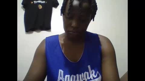 Snapshot of vee_tommy chatting on 05-25-26, 03:01 Vee tommy online show from 05-25-26, 03:01