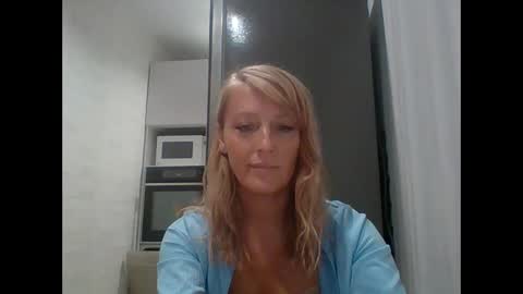 Snapshot of veessa chatting on 10-05-25, 05:11 Veessa online show from 10-05-25, 05:11