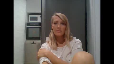 Snapshot of veessa chatting on 10-23-25, 06:06 Veessa online show from 10-23-25, 06:06