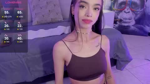 Snapshot of vega_roux chatting on 12-17-25, 10:32 VEGA online show from 12-17-25, 10:32