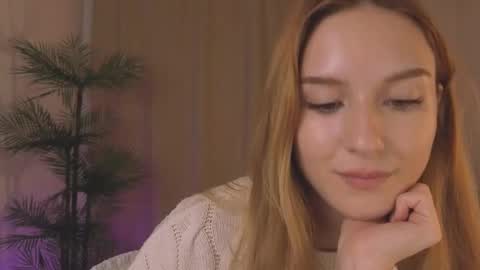 Snapshot of vegas_v chatting on 10-07-25, 12:46 Maria online show from 10-07-25, 12:46