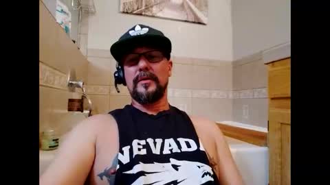 Snapshot of vegasdadbod chatting on 01-11-26, 09:53 vegasdadbod online show from 01-11-26, 09:53