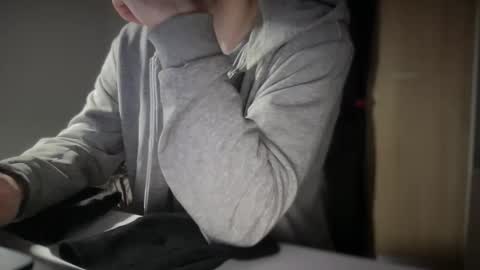 velian_hard online show from 11-18-25, 07:29