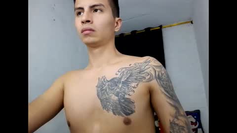 velk_hot1 online show from 01-04-25, 02:56