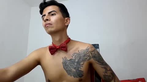 velk_hot1 online show from 03-09-25, 01:25