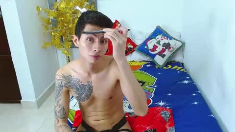 velk_hot1 online show from 12-19-25, 04:14
