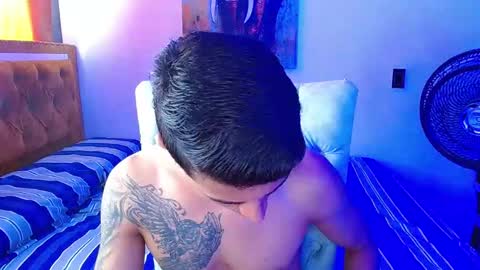 velk_hot1 online show from 03-04-26, 01:50
