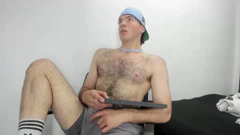 Snapshot of vellotouch chatting on 01-08-26, 07:49 Vello online show from 01-08-26, 07:49