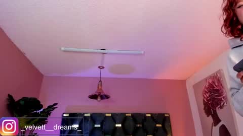 Snapshot of velvet_dreams_ chatting on 06-03-26, 02:33 Isabella online show from 06-03-26, 02:33