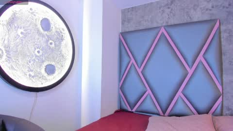 Stefany Y Diego online show from 05-11-26, 04:04