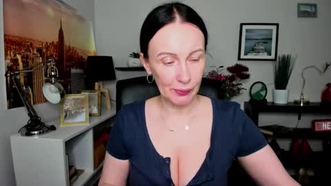 Jasmine online show from 09-17-25, 05:31