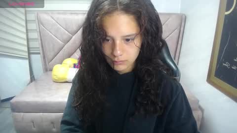 Snapshot of velvet_moon_v chatting on 09-09-25, 12:59 velvet_moon_v online show from 09-09-25, 12:59