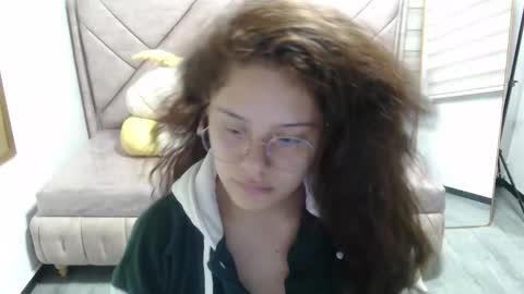 velvet_moon_v online show from 12-16-25, 01:16