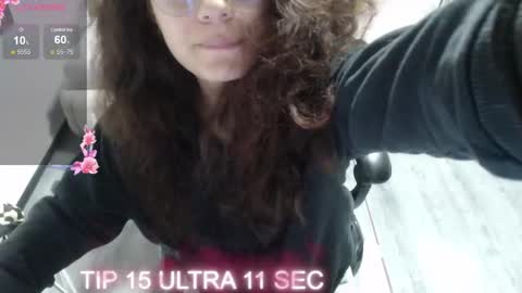 velvet_moon_v online show from 12-19-25, 01:29