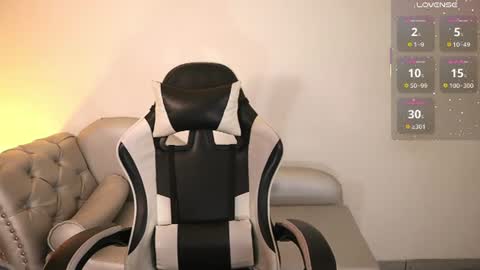 Velvet  online show from 07-07-26, 12:42