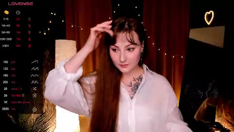 Snapshot of velvetcherry_ chatting on 06-10-26, 08:46 Mia online show from 06-10-26, 08:46