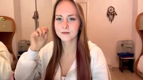 Snapshot of velvetmary chatting on 12-14-25, 06:08 Rachel online show from 12-14-25, 06:08