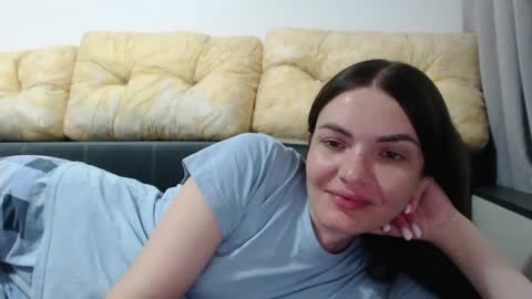 velvetmoon123 online show from 04-17-26, 06:00