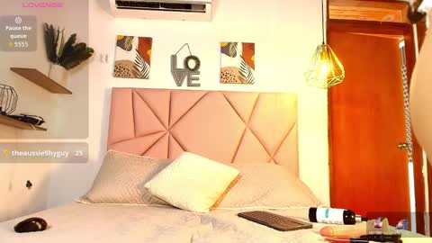 Snapshot of velvetnami chatting on 02-18-26, 08:16 Velvet Nami online show from 02-18-26, 08:16