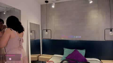 Snapshot of velvettease_ chatting on 11-30-25, 12:42 velvettease_ online show from 11-30-25, 12:42