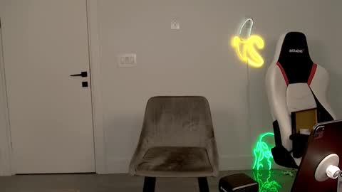 VelvetTGirl online show from 03-06-26, 05:15